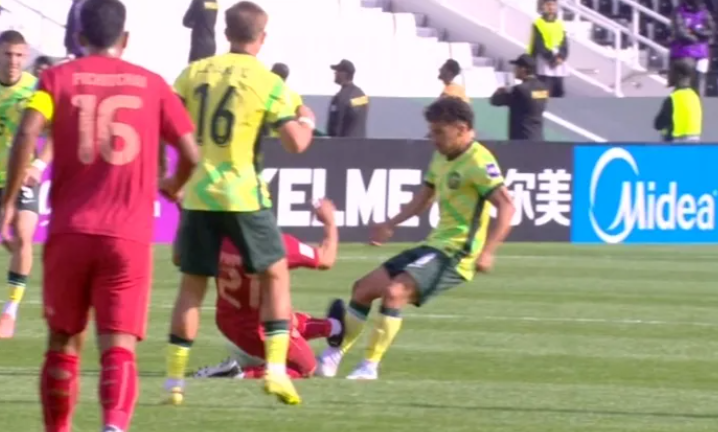 开云-U23国足小组赛末战利好！泰国队2人缺席，飞铲染红停赛2场